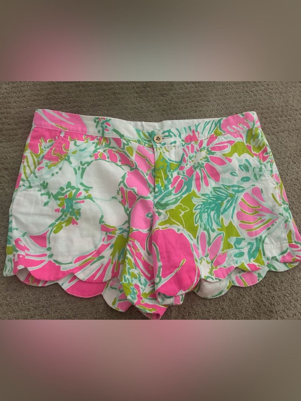 Lilly Pulitzer Pink, Green & White Floral Scalloped Hem Shorts